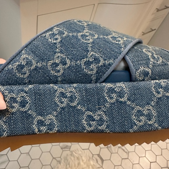 Gucci Platform Sandal  
NEW DENIM GG DELAVE/GR.GR.PR
LIGHT BLUE/AVION - Picture 9 of 9